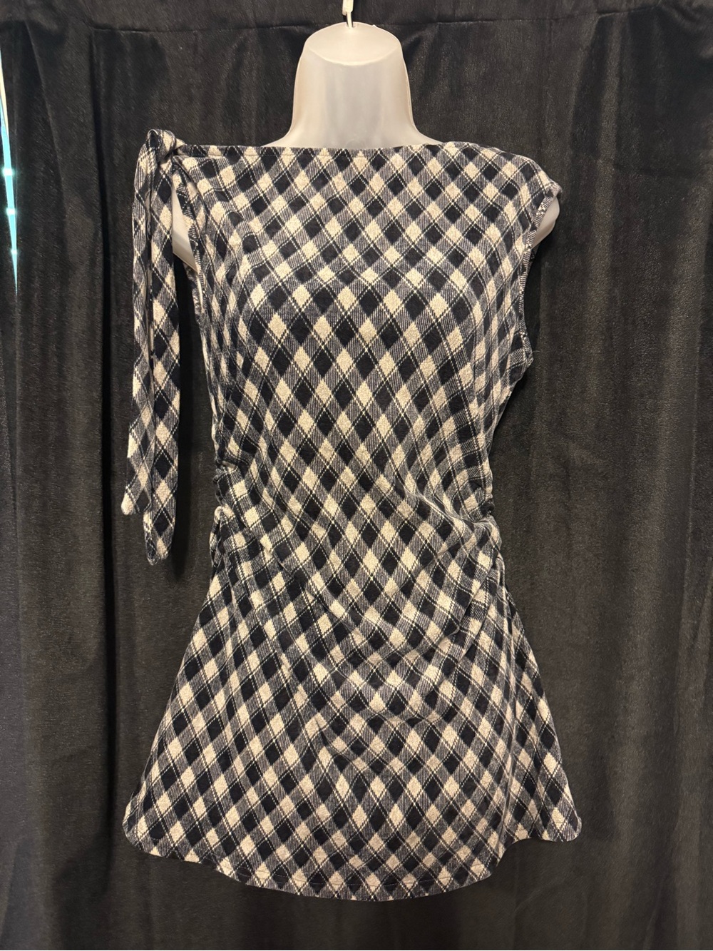 SHEIN Black and White One-Shoulder Plaid Dress